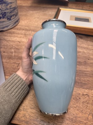Lot 89 - A Japanese cloisonné enamel 'orchid' vase by Tamura