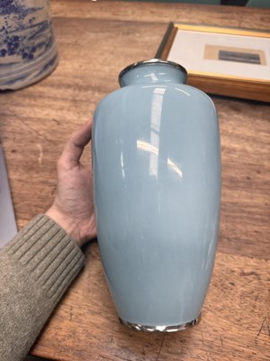 Lot 89 - A Japanese cloisonné enamel 'orchid' vase by Tamura