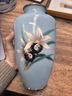 Lot 89 - A Japanese cloisonné enamel 'orchid' vase by Tamura