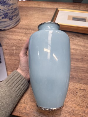 Lot 89 - A Japanese cloisonné enamel 'orchid' vase by Tamura