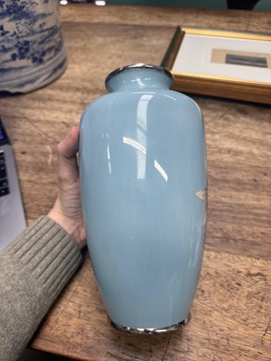 Lot 89 - A Japanese cloisonné enamel 'orchid' vase by Tamura