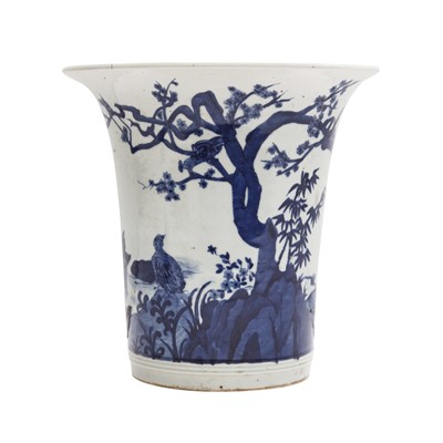 Lot 257 - A Chinese blue and white 'bird and lotus' jardinière, Qing dynasty, 19th century
