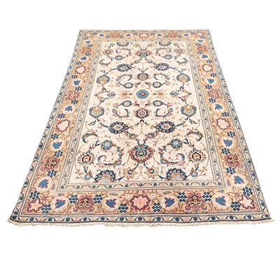 Lot 34 - A fine Kashan rug, central Persia