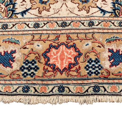 Lot 34 - A fine Kashan rug, central Persia