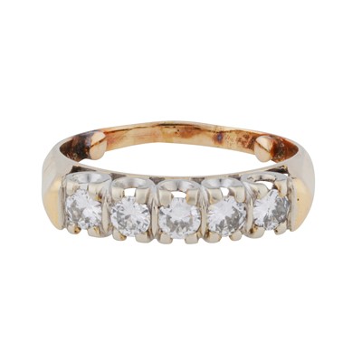 Lot 213 - A five-stone diamond ring