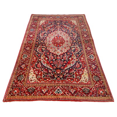 Lot 90 - A fine antique Kashan rug, central Persia