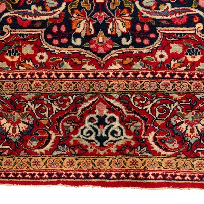 Lot 90 - A fine antique Kashan rug, central Persia