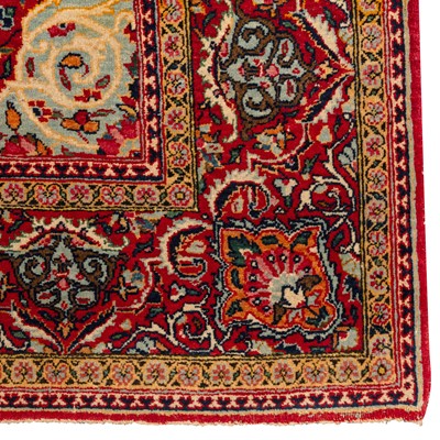 Lot 90 - A fine antique Kashan rug, central Persia
