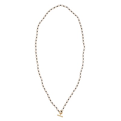 Lot 179 - Chanel White Pearl Sautoir Necklace