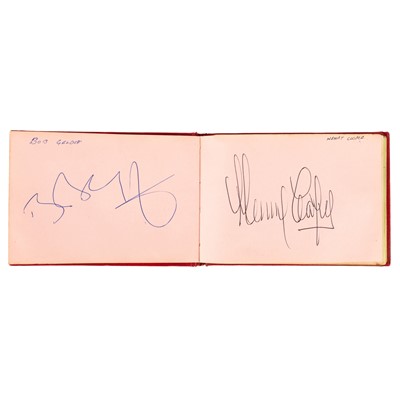 Lot 37 - Autograph Album.- Entertainers & Musicians