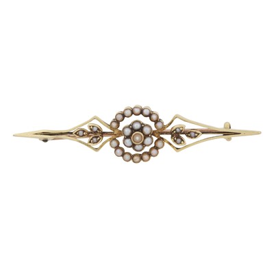 Lot 170 - A seed pearl flower brooch