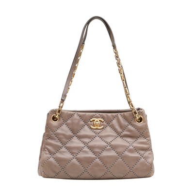 Lot 36 - Chanel Putty Whipstich Shoulder Bag