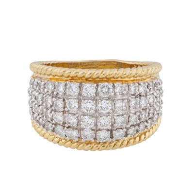 Lot 230 - A diamond ring