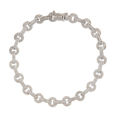 Lot 289 - A diamond bracelet