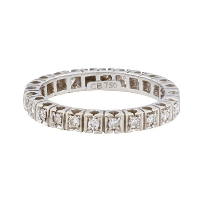 Lot 256 - A diamond eternity ring