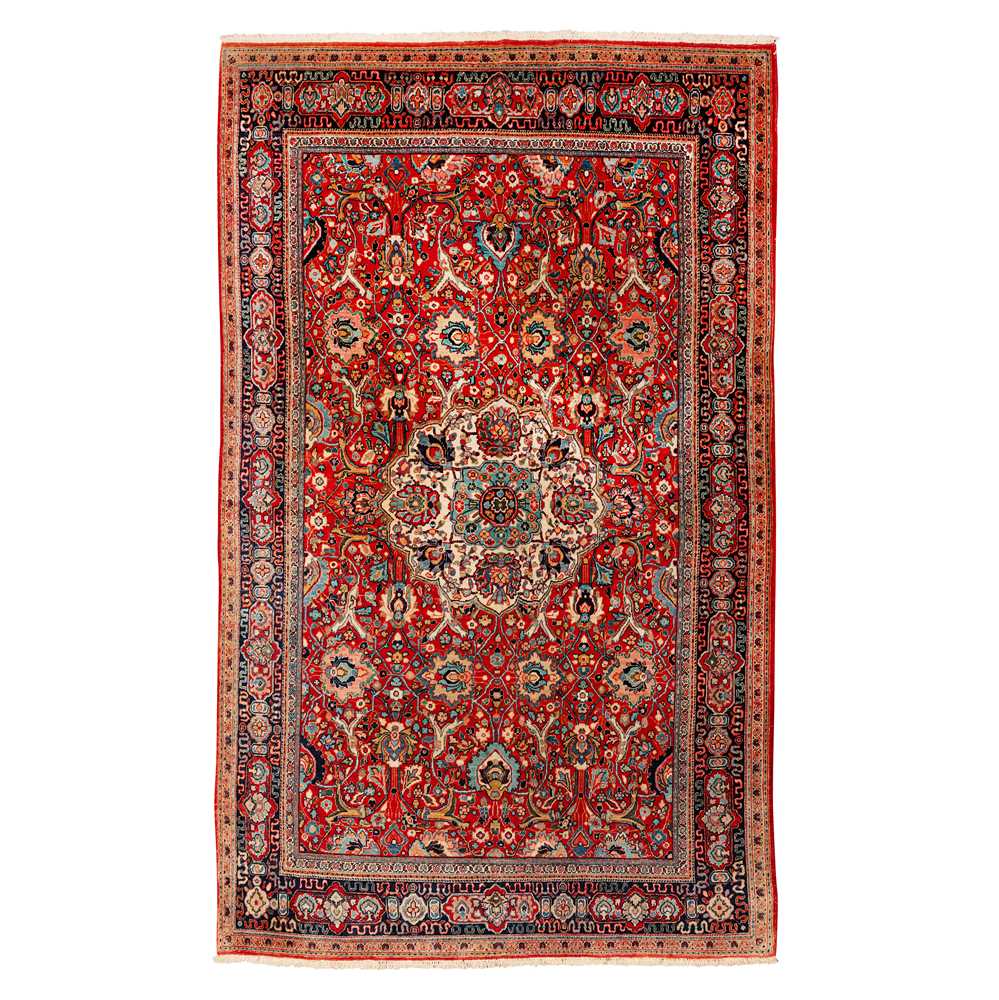 Lot 88 - A fine Sarouk carpet, west Persia