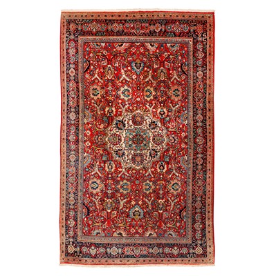 Lot 88 - A fine Sarouk carpet, west Persia