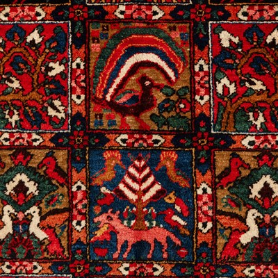 Lot 77 - A fine Bakhtiari large rug, west Persia