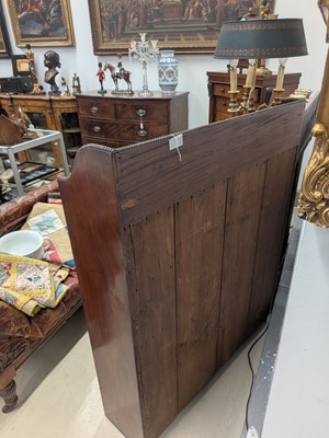 Lot 5 - A Regency mahogany open bookcase