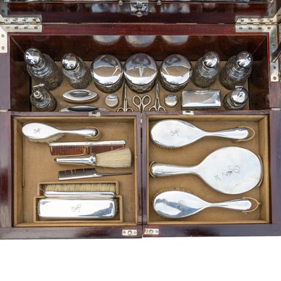 Lot 30 - A German mahogany dressing table, circa 1920s