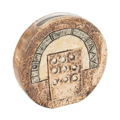 Lot 504 - Anne Jones for Troika Pottery, Britain