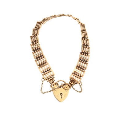 Lot 130 - A gate bracelet