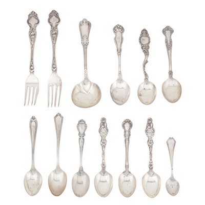 Lot 722 - A mixed group of American sterling silver flatware