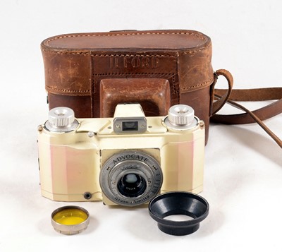 Lot 216 - Ilford Advocate 35mm Camera