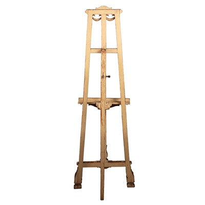 Lot 50 - A Louis XVI style painted and parcel gilt easel, 20th century