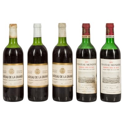 Lot 129 - A Selection of Blaye Bordeauxs - 5 bottles