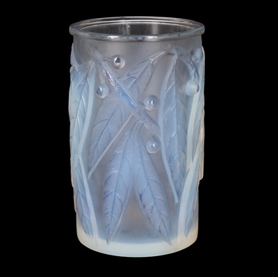 Lot 63 - Rene Lalique (French 1860-1945)