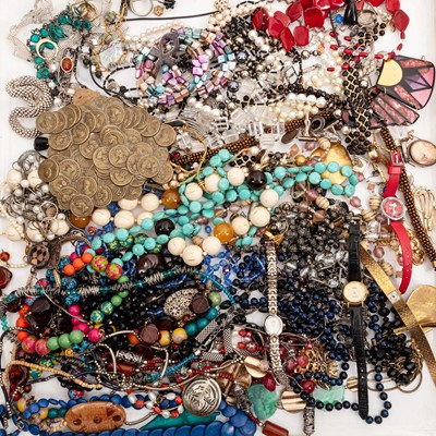 Lot 280 - A collection of silver and some branded costume jewellery