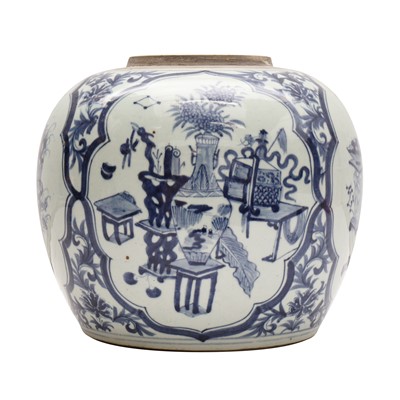 Lot 93 - A large Chinese blue and white jar, early 20th century