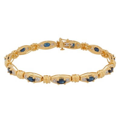 Lot 31 - A sapphire and diamond bracelet
