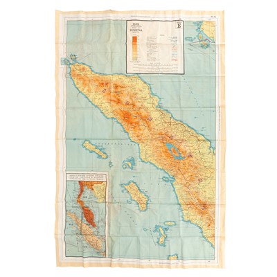 Lot 5 - A group of Escape & Evade silk maps