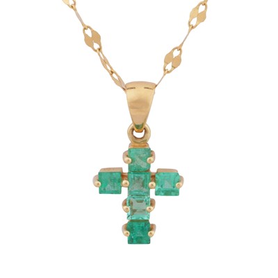 Lot 75 - An emerald cross pendant necklace