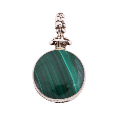 Lot 32 - A mother of pearl and malachite pendant