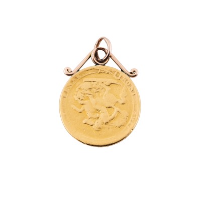 Lot 220 - A sovereign pendant