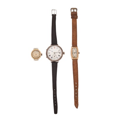 Lot 561 - Three Vintage Wristwatches