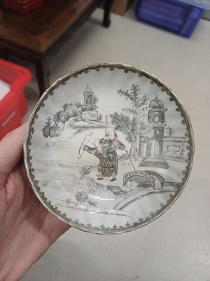 Lot 59 - A group of Chinese ceramics, Qing dynasty, Kangxi period - 19th century