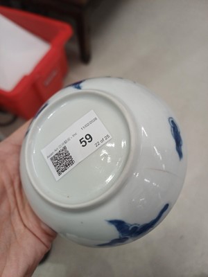 Lot 59 - A group of Chinese ceramics, Qing dynasty, Kangxi period - 19th century