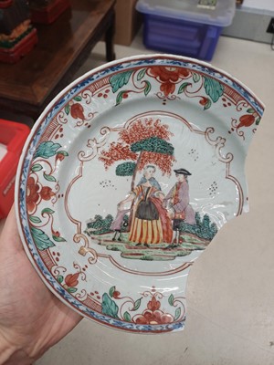 Lot 59 - A group of Chinese ceramics, Qing dynasty, Kangxi period - 19th century