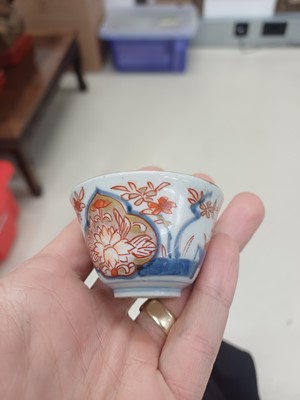 Lot 59 - A group of Chinese ceramics, Qing dynasty, Kangxi period - 19th century