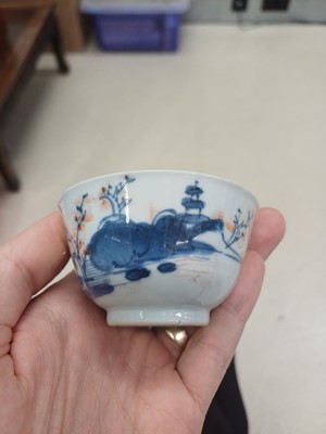 Lot 59 - A group of Chinese ceramics, Qing dynasty, Kangxi period - 19th century