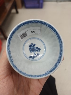 Lot 59 - A group of Chinese ceramics, Qing dynasty, Kangxi period - 19th century
