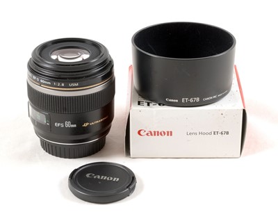 Lot 224 - Canon EF-S 60mm f2.8 Macro Lens.