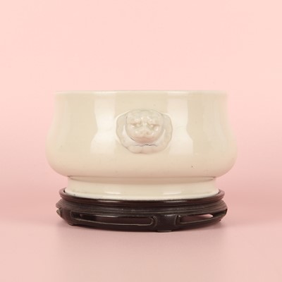 Lot 20 - A Chinese Dehua bombe censer, Qing dynasty, Kangxi period