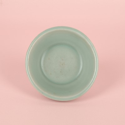 Lot 38 - A fine and rare Chinese Longquan celadon washer, Southern Song dynasty