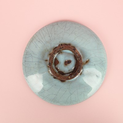 Lot 33 - A fine Chinese Jun blue-glazed dish, Northern Song - Jin dynasty