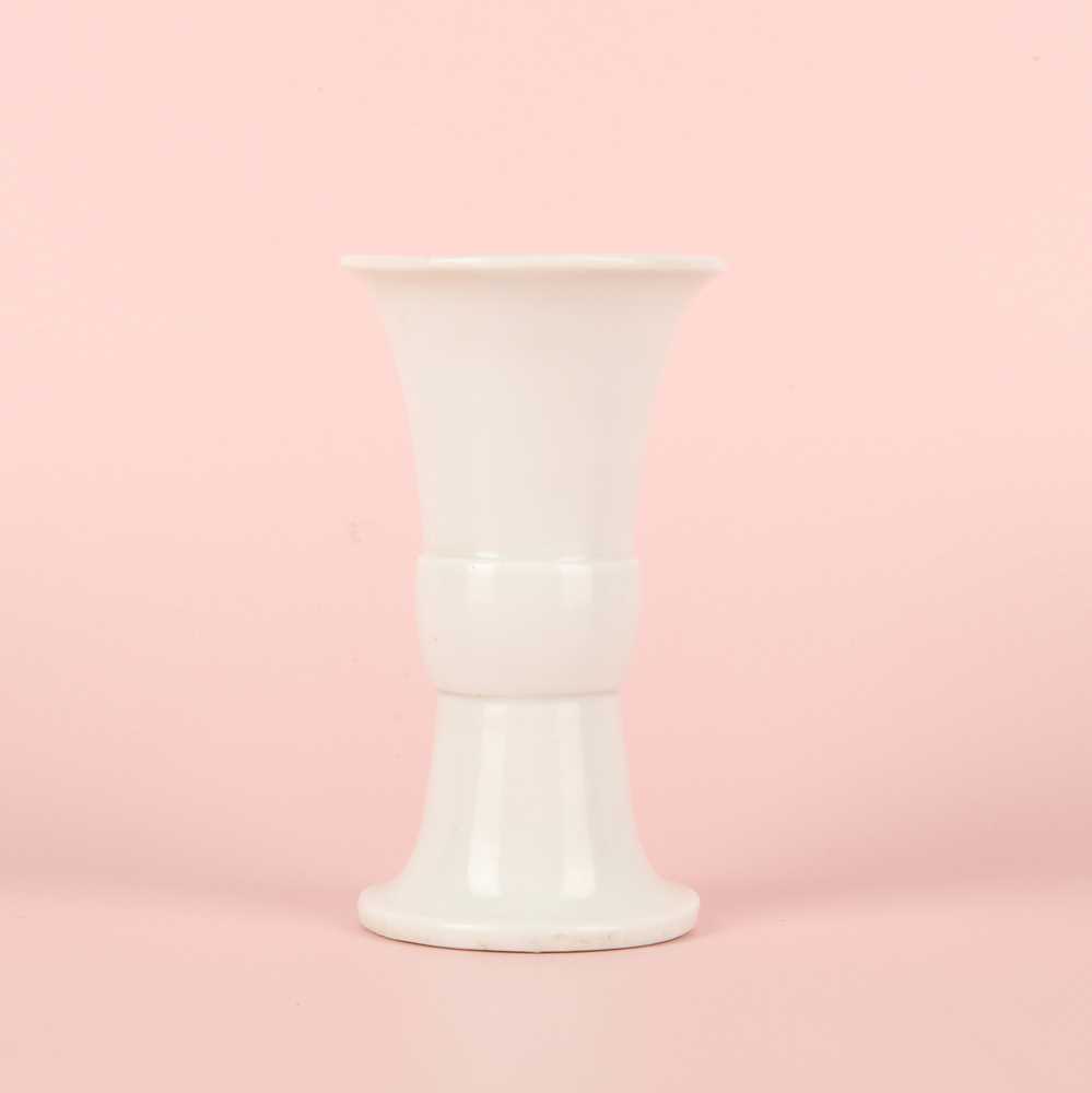Lot 18 - A small rare Chinese Dehua beaker vase, Ming - Qing dynasty